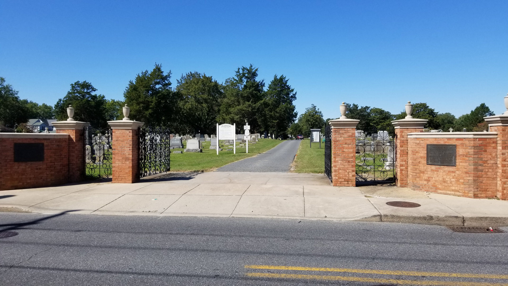 Gated entrance to the Parsons Cemetery